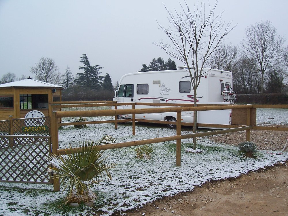 Aire camping-car � Saint-Pierre-de-Mailloc (14290) - Photo 2